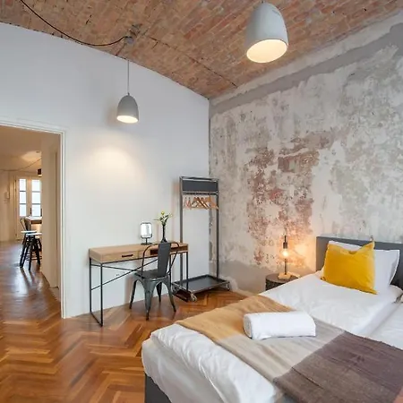 Historic Apartment In Budapest Downtown Exterior photo