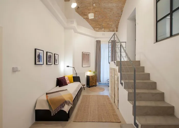 Historic Apartment In Budapest Downtown